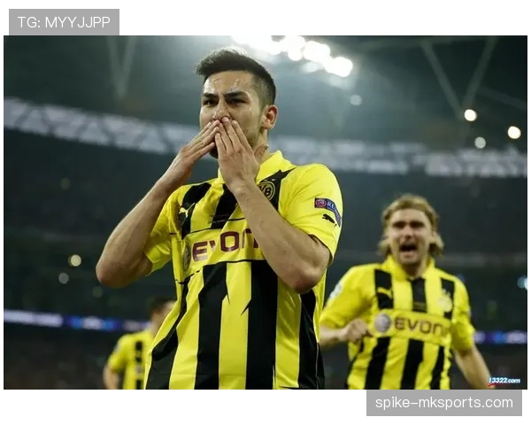 多特蒙德豪门沉沦记：高层引援分歧下的战术迷失，怎解？